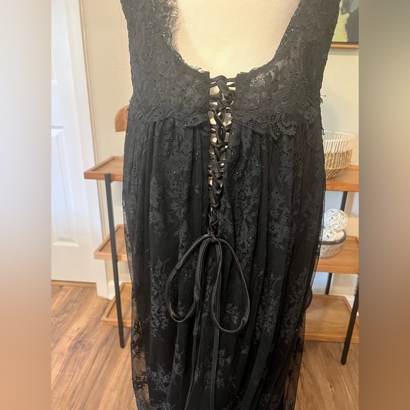 Sherri Hill Black Lace Corset Back Evening Deep V Gown Size 14 - Picture 13 of 15